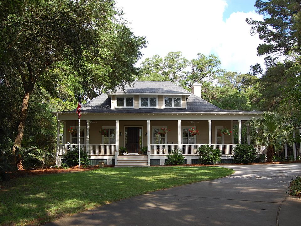 1st image of 26 Dolphin Point Drive