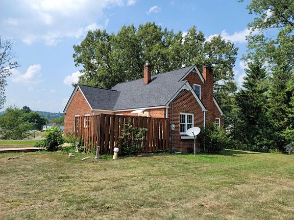 2nd image of 1036 Delrose Dr