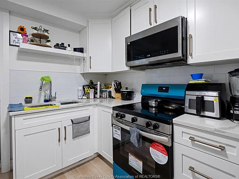 2224 Fraser Ave #2 — Photo 6