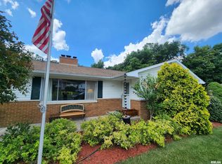 125 La Salle Dr, East Peoria, IL 61611