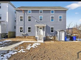 169 Grant St #2L, Fall River, MA 02721