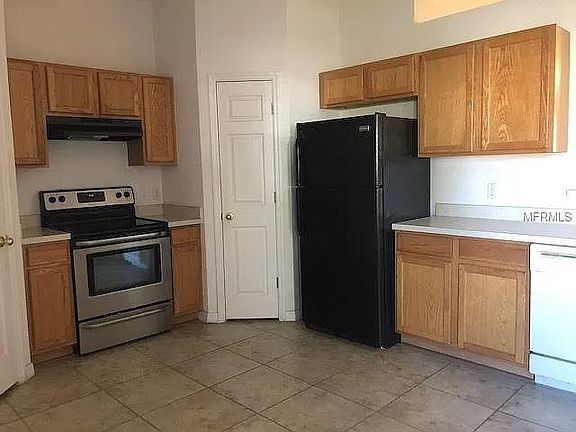 3rd image of 937 Vanderbilt Dr