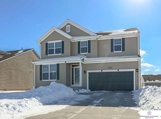 8623 S 165th St, Omaha, NE 68136