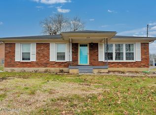 6524 Five Forks Dr, Pewee Valley, KY 40056
