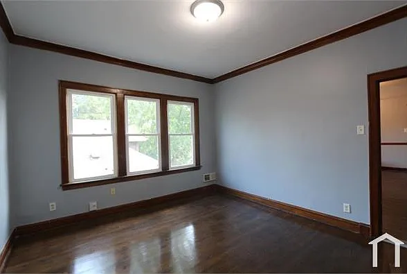 8620 S Marquette Ave #1R — Photo 1