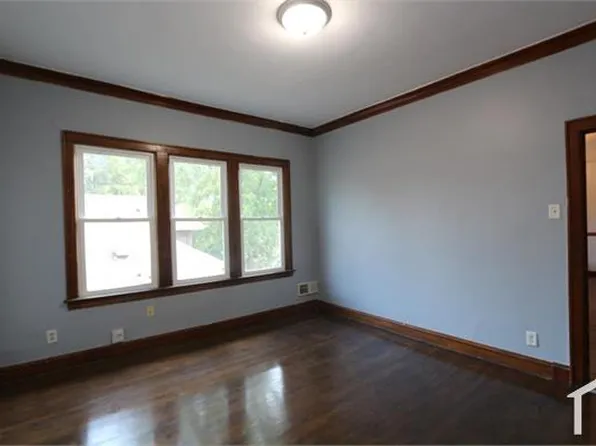 8620 S Marquette Ave, Chicago, IL