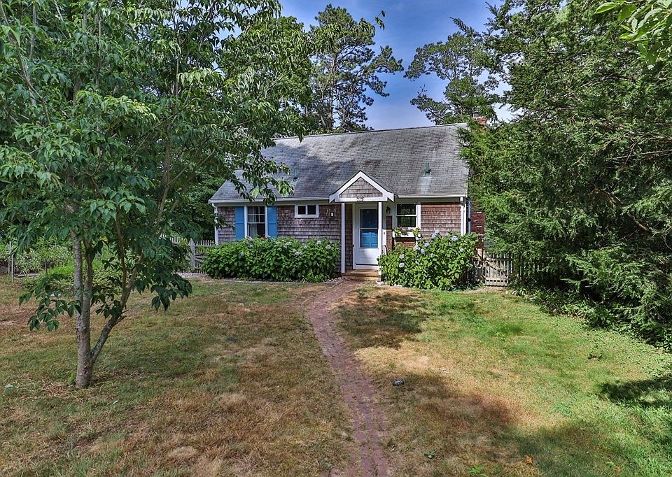 2nd image of 87 Pinecrest Beach Dr