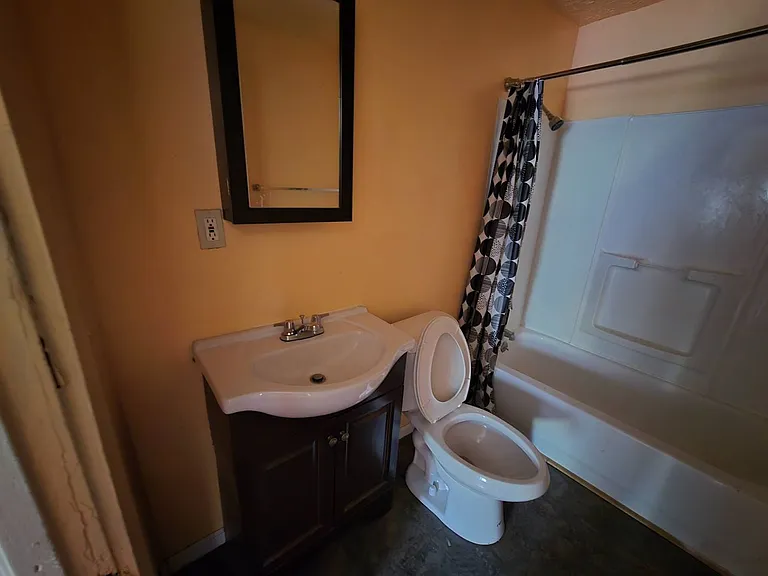 10808 St Clair Ave, Cleveland, OH 44108 — Photo 17