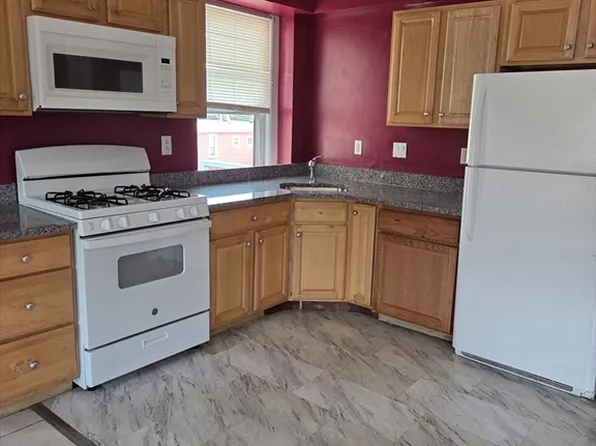 42 Joyce St APT H, Lynn, MA 01902