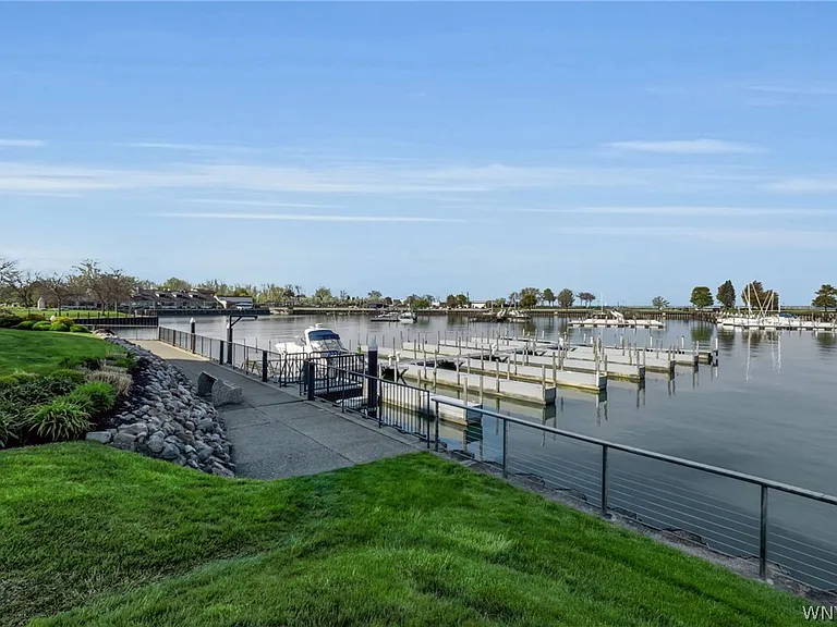 40 Waterfront Cir #306 — Photo 20