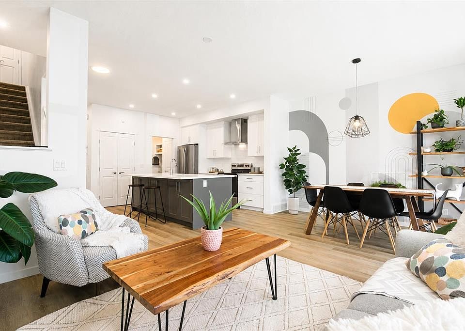 1st image of 229 N Masters Row SE
