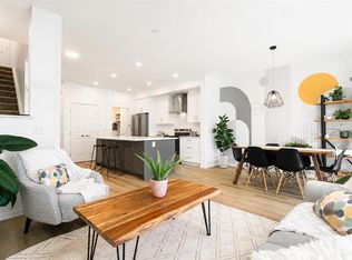 229 N Masters Row SE, Calgary, AB T3M2R8