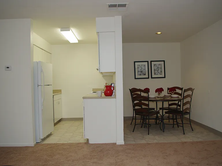 Pine Meadows Apartments — Photo 9