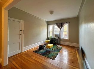 28-10 36th Ave #2, Astoria, NY 11106