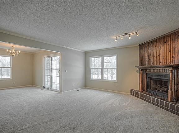 2nd image of 11306 Oak St APT 1