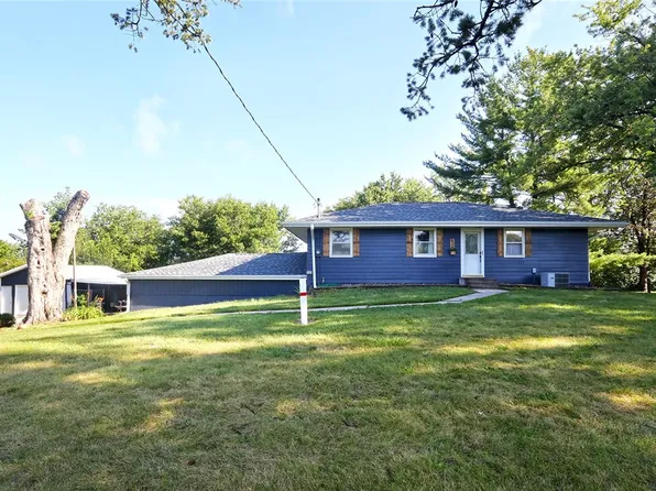 626 S 44th Ave W, Newton, IA 50208