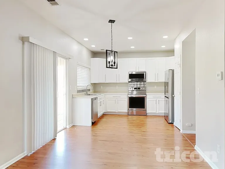 13937 E 105th Pl — Photo 3