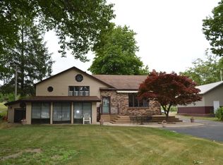 4621 N Underwood Rd, Walkerton, IN 46574