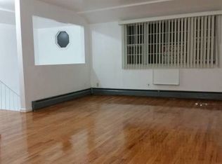 16432 73rd Ave, Flushing, NY 11366