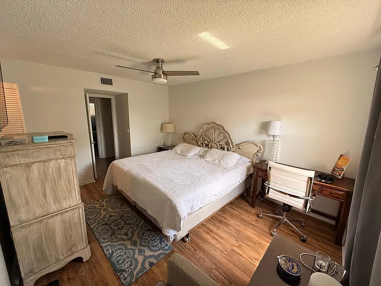 9923 Three Lakes Cir #13-H — Photo 3