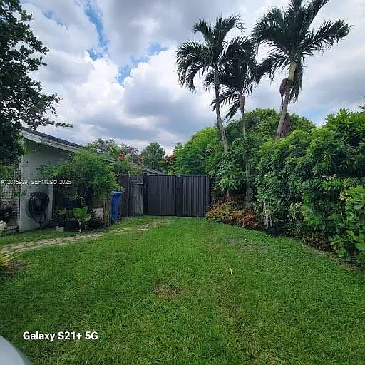 132 Sparrow Dr #B — Photo 10