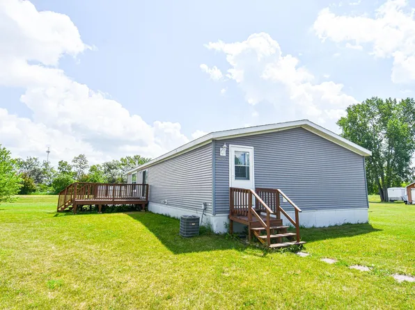 1100 Meadow St, Thief River Falls, MN 56701