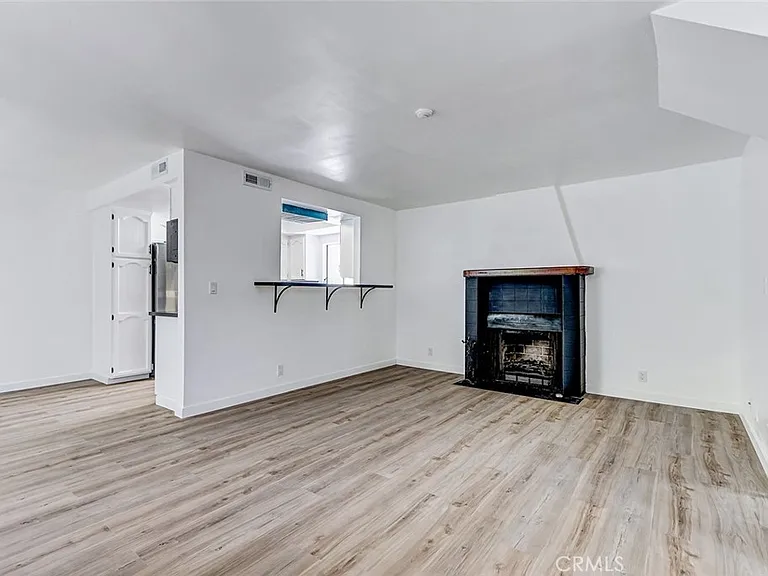 107 S Helberta Ave #4 — Photo 5