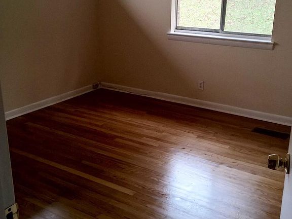3rd image of 5228 Loblolly Ln