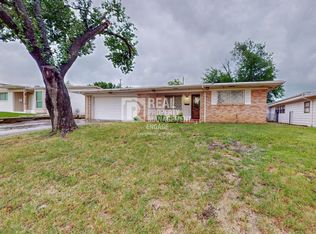 1206 Beacon Hill Dr, Irving, TX 75061