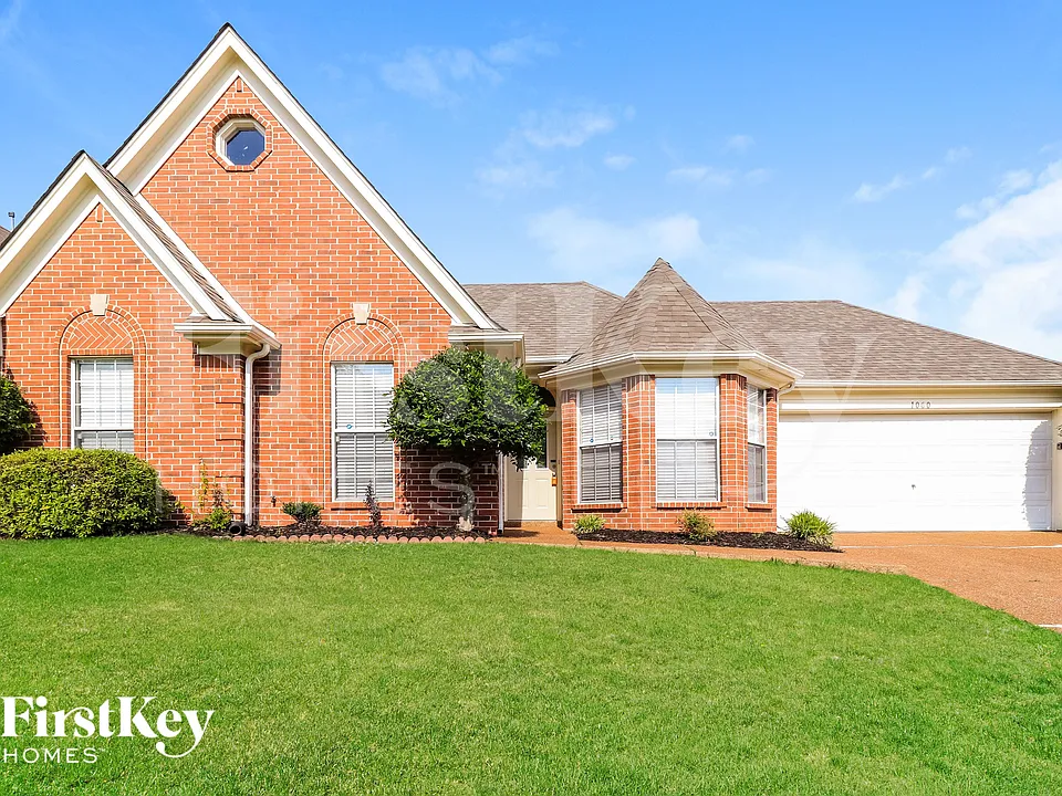 1060 Mossy Knoll Dr