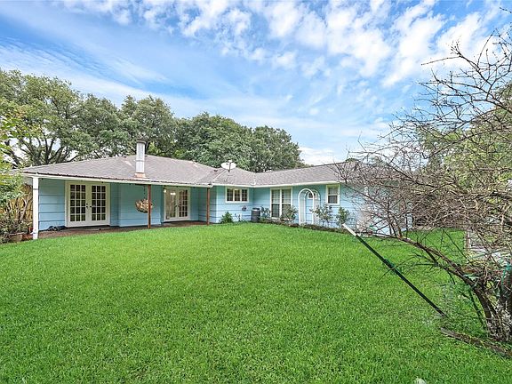 3rd image of 5514 Berry Creek Dr