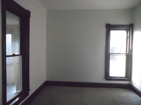5th image of 504 N 6th St