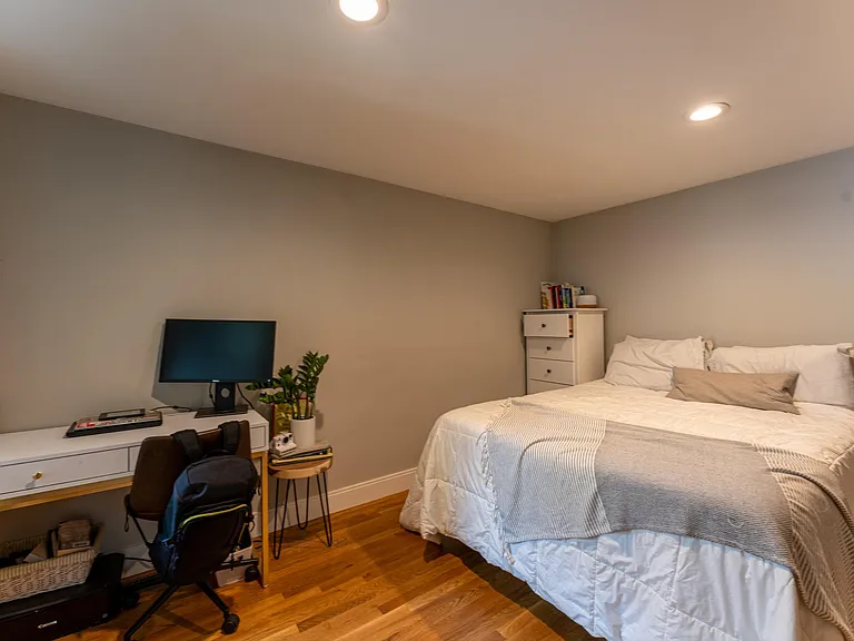 42 Saint Martin St #1 — Photo 9