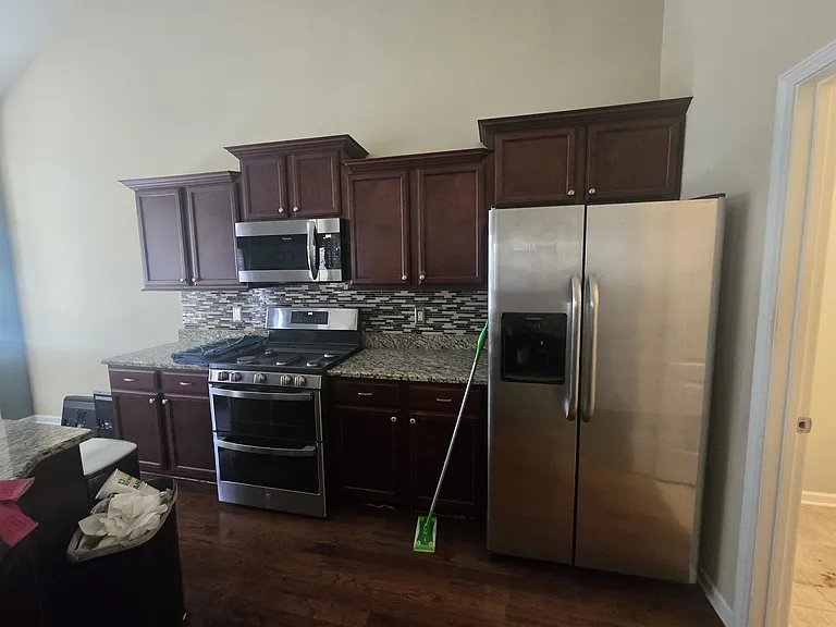 173 Blackpool Dr — Photo 10