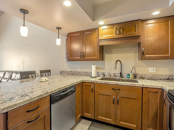3rd image of 850 S River Dr Unit 1039