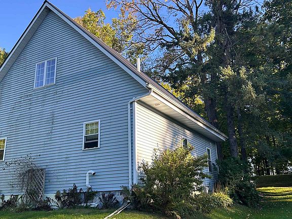 2nd image of 83 Bucholtz Park Rd