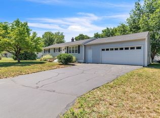 10 Garnet Rd, Enfield, CT 06082