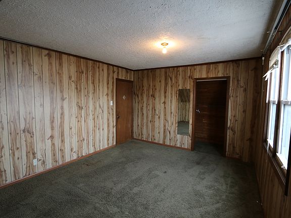 5th image of 2844 N Elston Ave