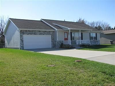 2nd image of 1229 Riley Ave