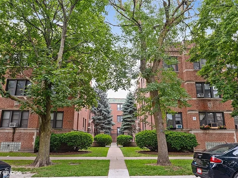 4853 Wolcott Exterior