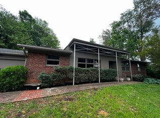 610 Jarvis Ln, Louisville, KY 40207