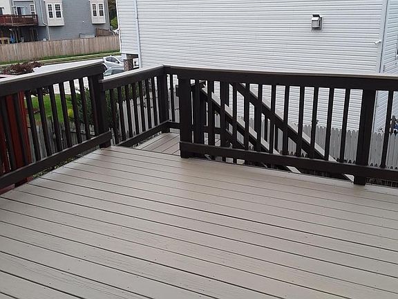 2nd image of 660 Hunting Fields Rd