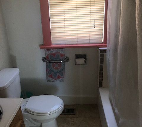 4th image of 1223 E Evans Ave