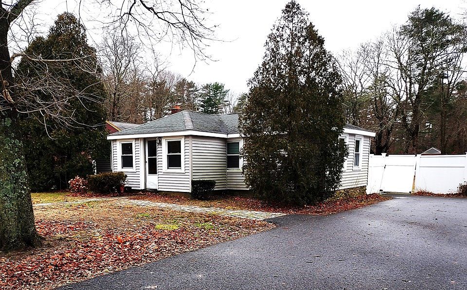 123 Main St, Lakeville, MA 02347 Zillow