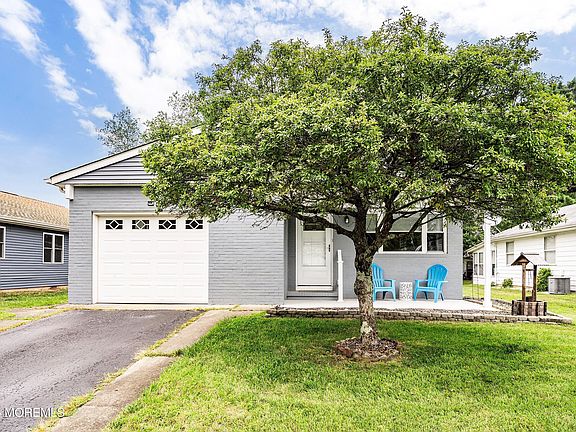 2nd image of 260 Costa Mesa Drive