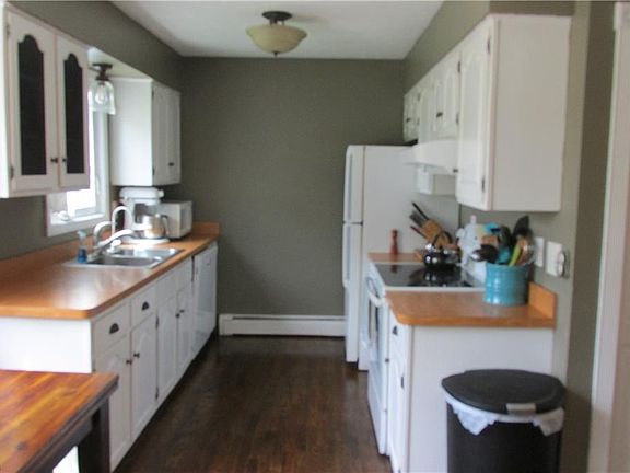 3rd image of 10350 Pinegate Dr