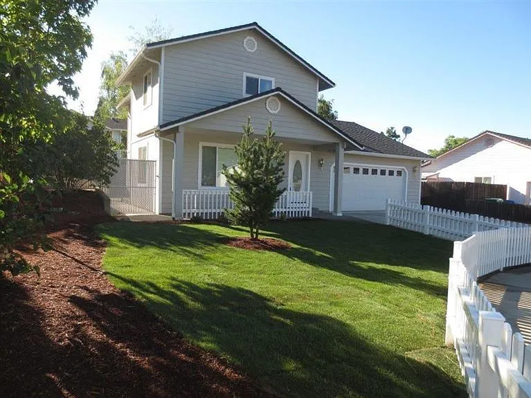 1714 Blue Moon Ln photo 1