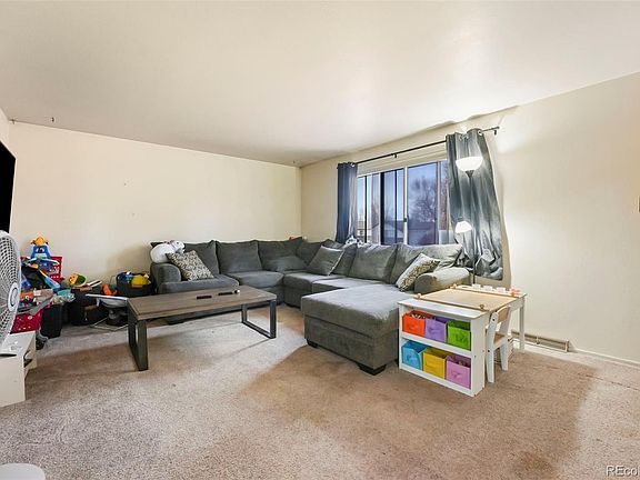 4th image of 155 S Brentwood Drive