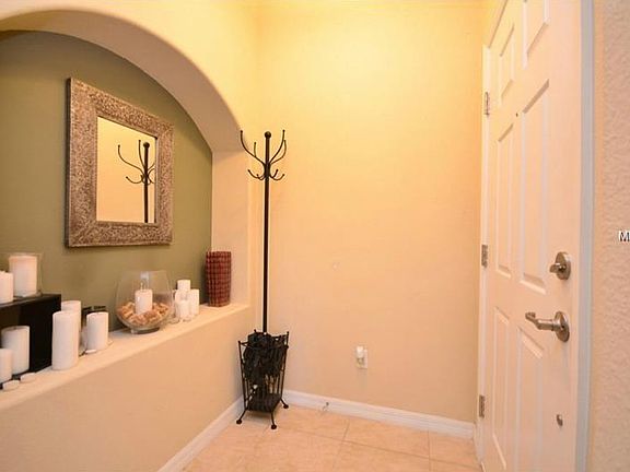 3rd image of 1131 Priory Cir