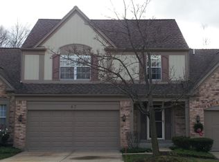 67 Fontaine Ct, Bloomingdale, IL 60108